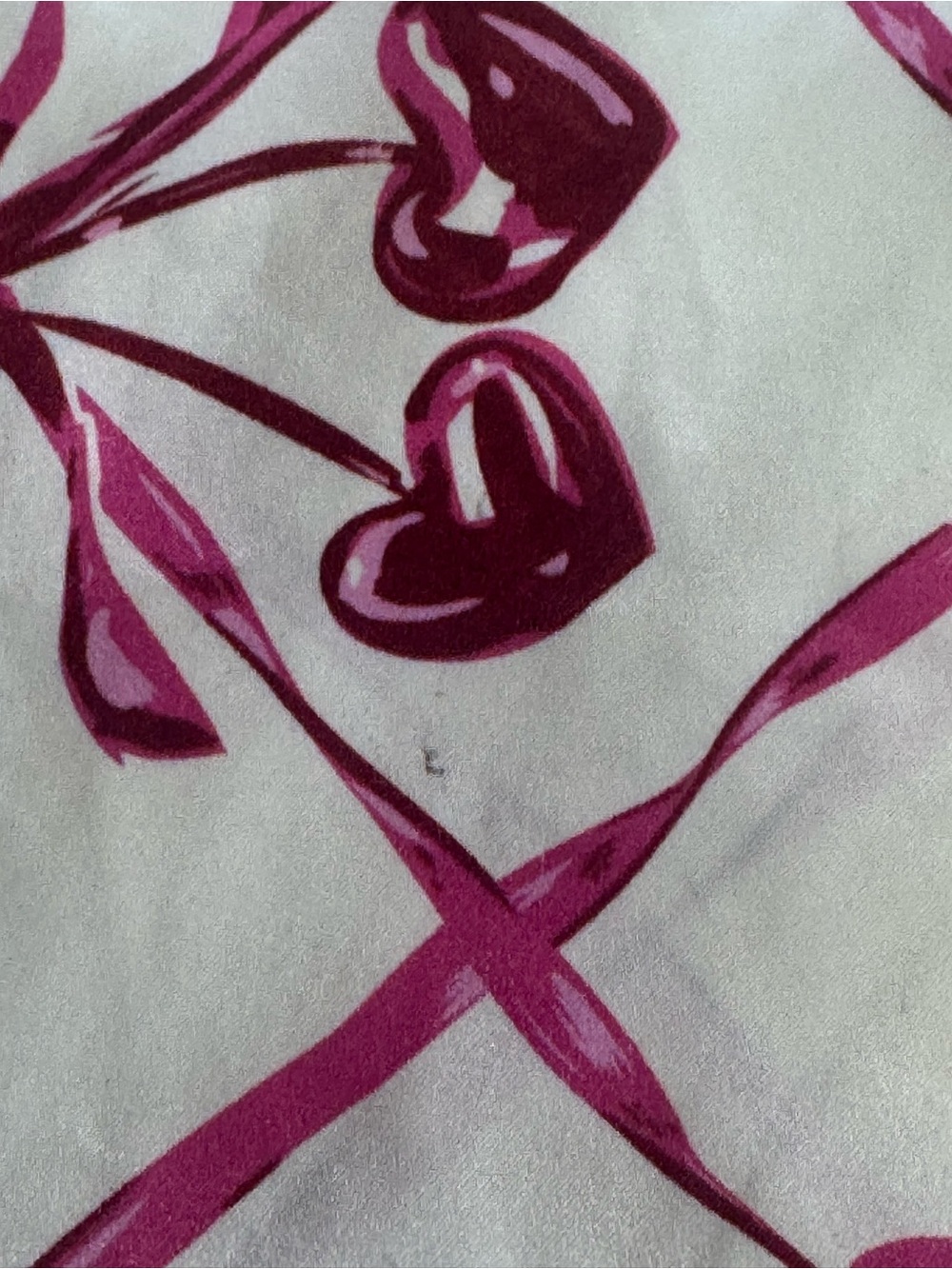 Authentic SLIP® Silk Sweet Cherry Queen Pillowcase - Picture 11 of 12
